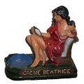 Creme Beatrice 16.5x17.5x8 