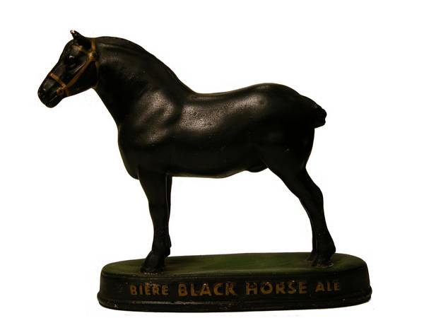 Biere Black Horse Ale 14.25x17.5x6 