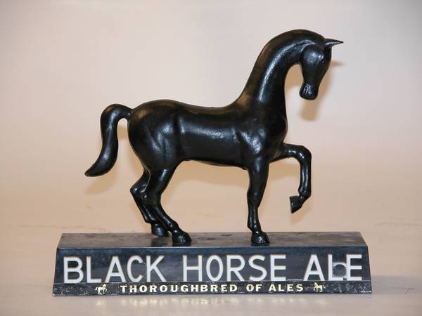 Biere Black Horse Ale 8.25x10x3