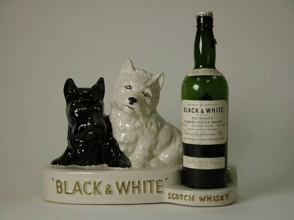 Black & White Whisky 10x14x5 