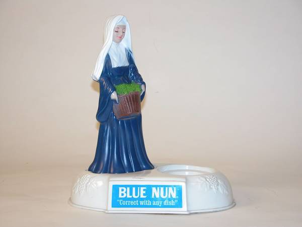 Blue Nun Wine 14.25x12.5x8 