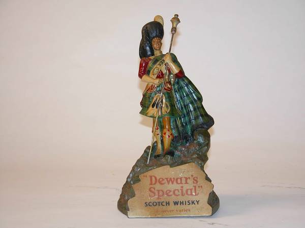Dewar's Scotch Whisky 23x13x8