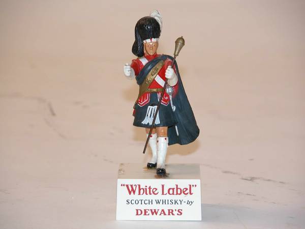 Dewar's Scotch Whisky White Label 5x2x1