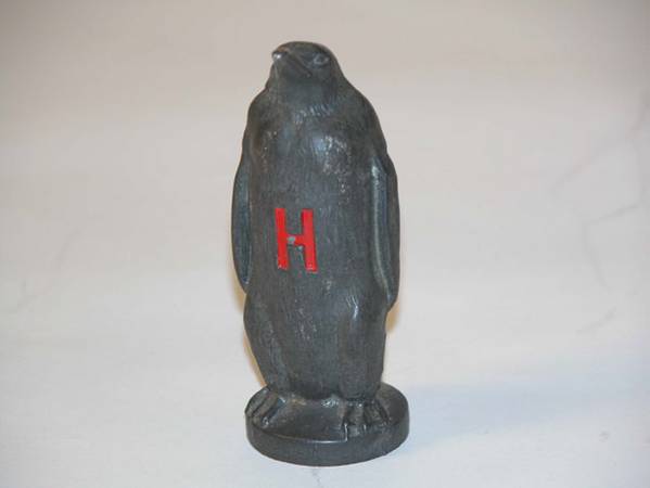 H. Penguin 3.5x1.5x1.5