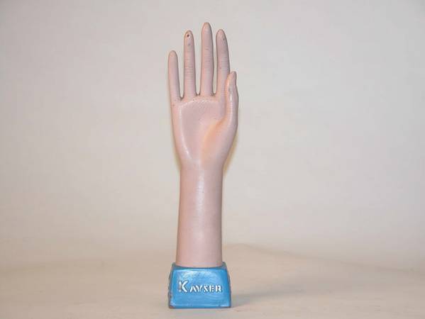 Kayser Glove Hand 13.75x3.25x2.5