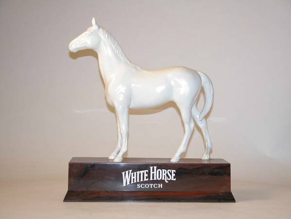 White Horse Scotch 19.25x17.75x6