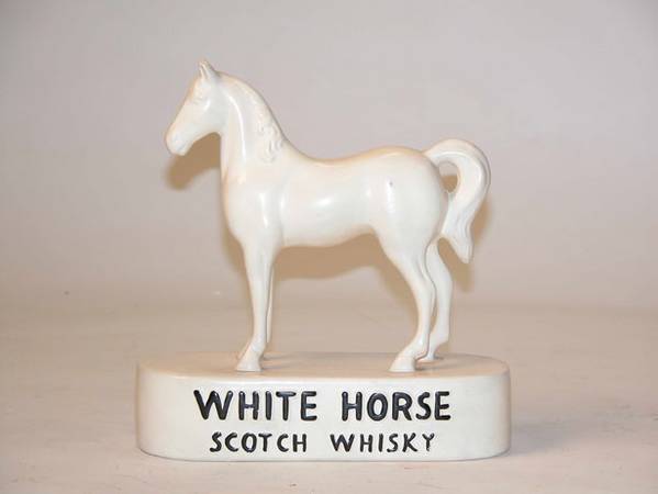 White Horse Scotch Whisky 5.5x4.75x1.75