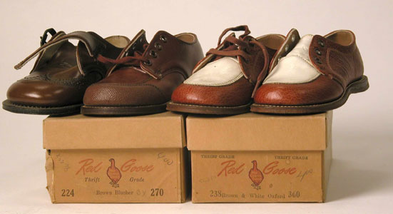 Red Goose Shoes 2.5x6x2.5