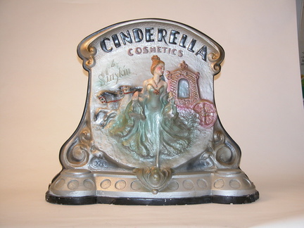 Cinderella-Cosmetics-21-x-25-x-7