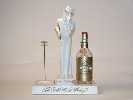 I.W.Harper-Whiskey-16.75-x-12.5-x-7.5