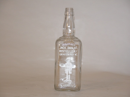 Jack-Daniel-10.5-x-3.25-x-3.25