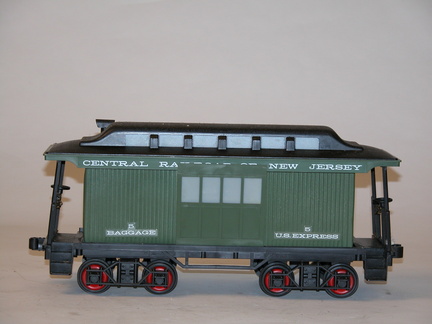 Jim-Beam-Train-Baggage-Car-7.5-x-16.5-x-5.25