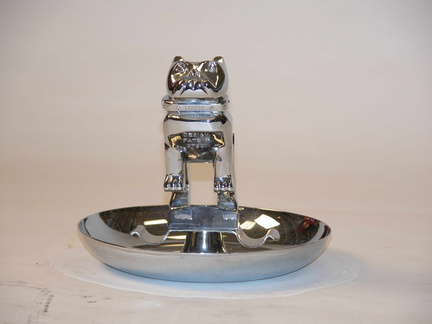 Mack-Truck-Ashtray-6-x-7-x-7