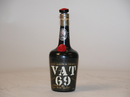 VAT-69-9.75-x-3.5-x-3.5